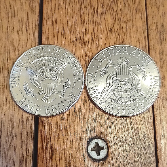 2023 set of 2x Kennedy Half Dollars BU UNCIRCULATED Condition Pair - Picture 2 of 2